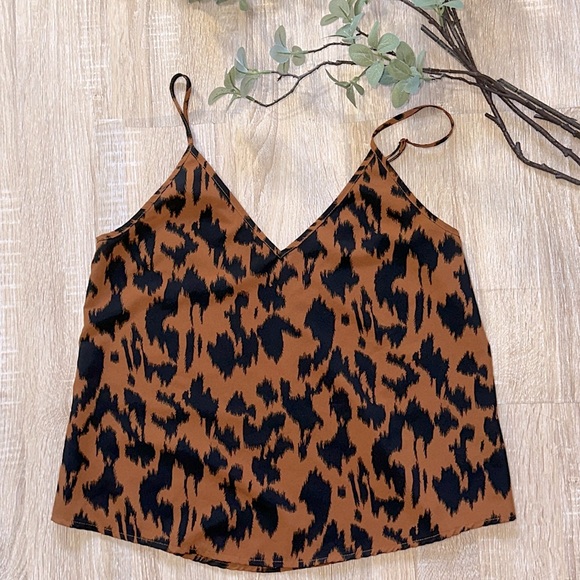 PRINTED LEOPARD BLOUSE SIZE M - Picture 2 of 3